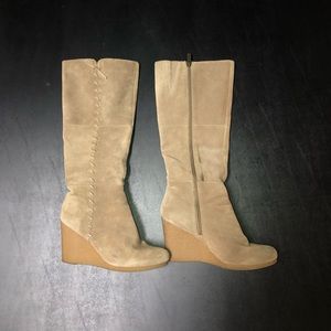 Kenneth Cole Reaction wedge suede boots